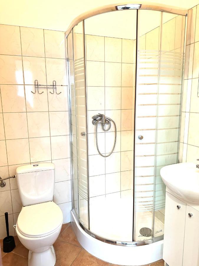 Orzelek Vandrerhjem Gniezno Eksteriør bilde